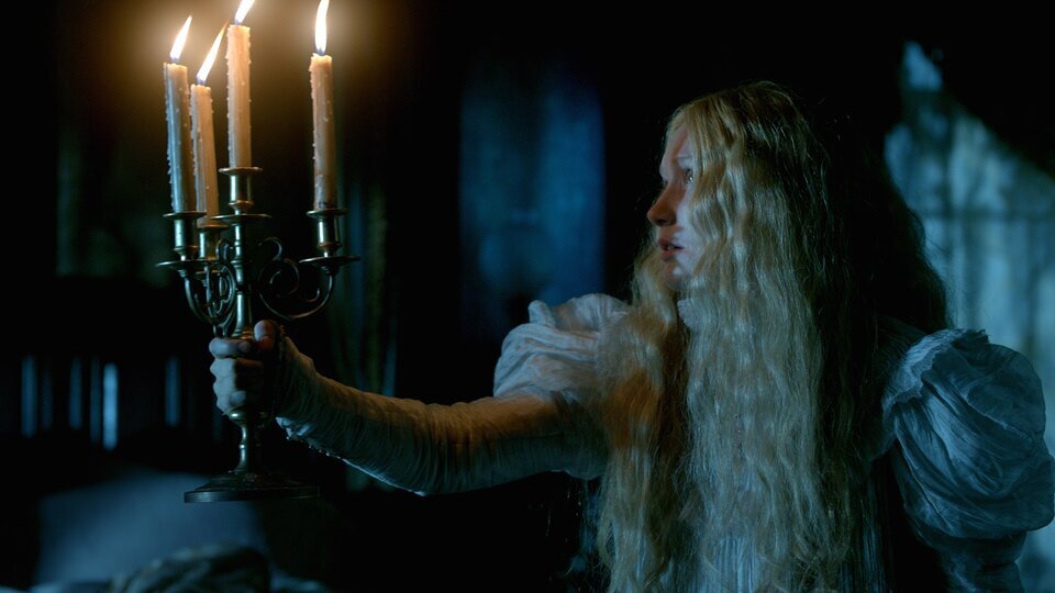 shot from "Crimson Peak"/2015/Guillermo Del Toro/Double Dare You (DDY), Legendary Entertainment/Источник - kinopoisk.ru