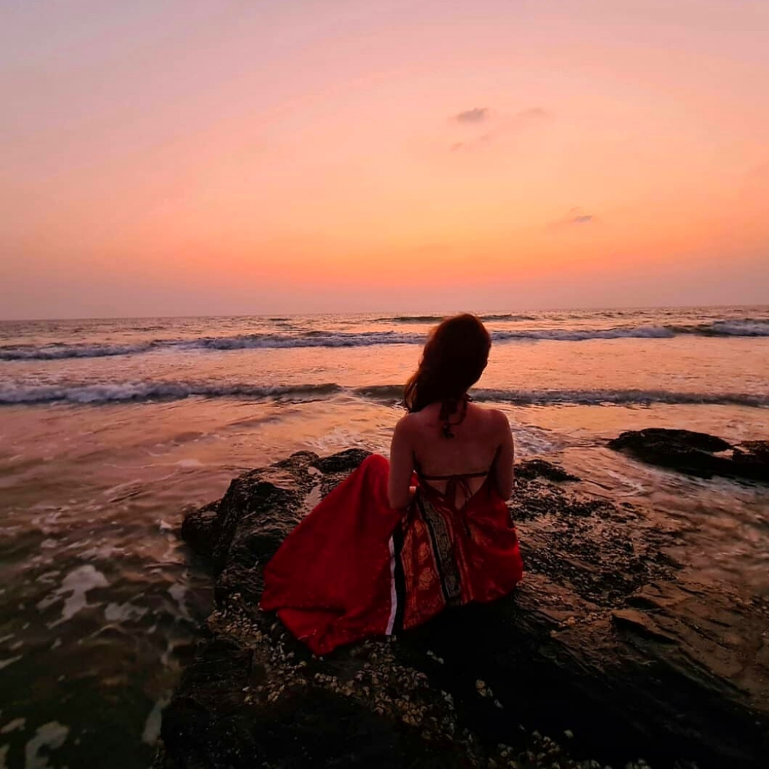 Иногда нам стоит остановиться на мгновенье и посмотреть по сторонам чтобы осознать в каком прекрасном мире мы живём