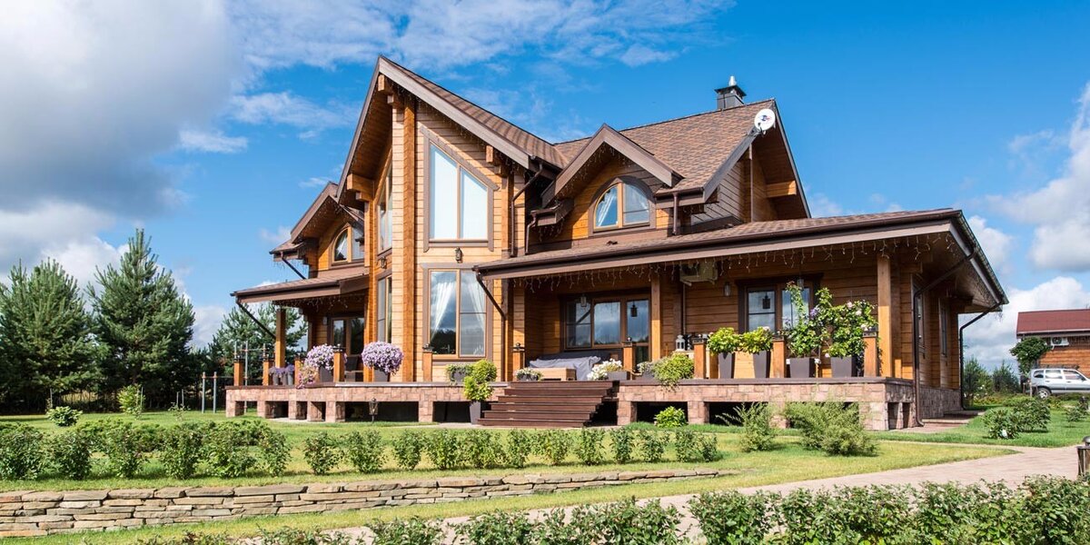 Дом из клееного бруса по проекту "Корвет". Источник: holz-house.ru