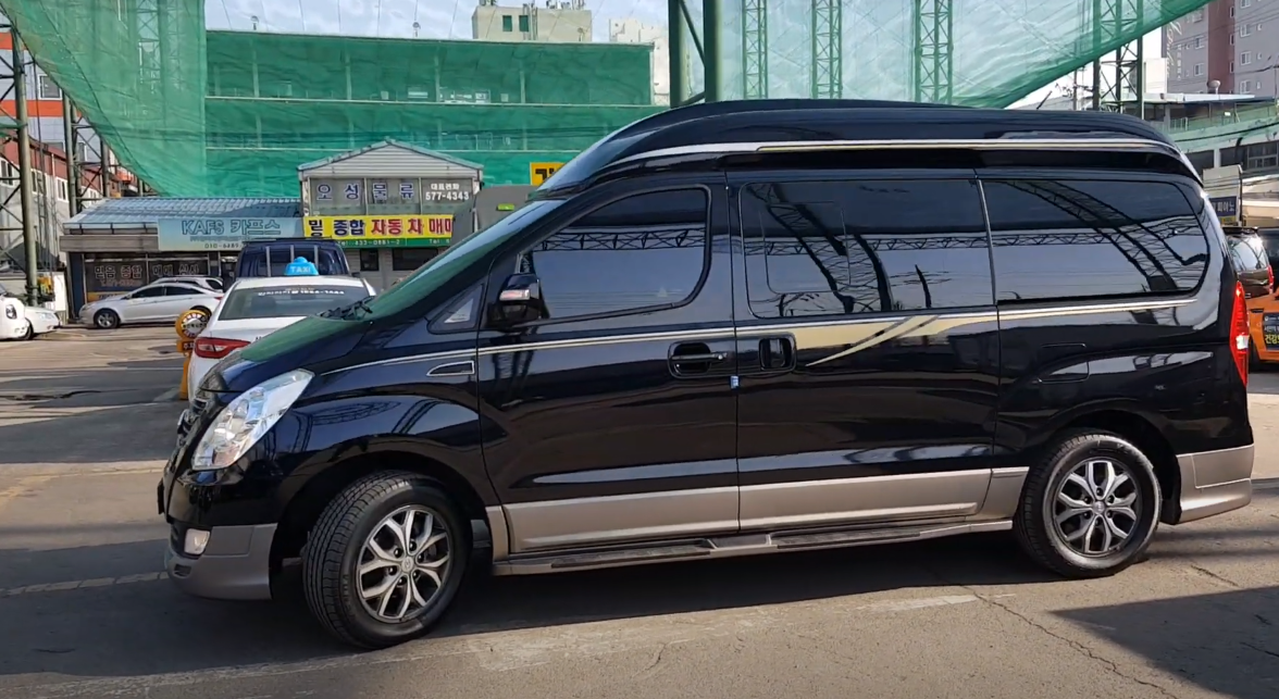 Hyundai Grand Starex винилография