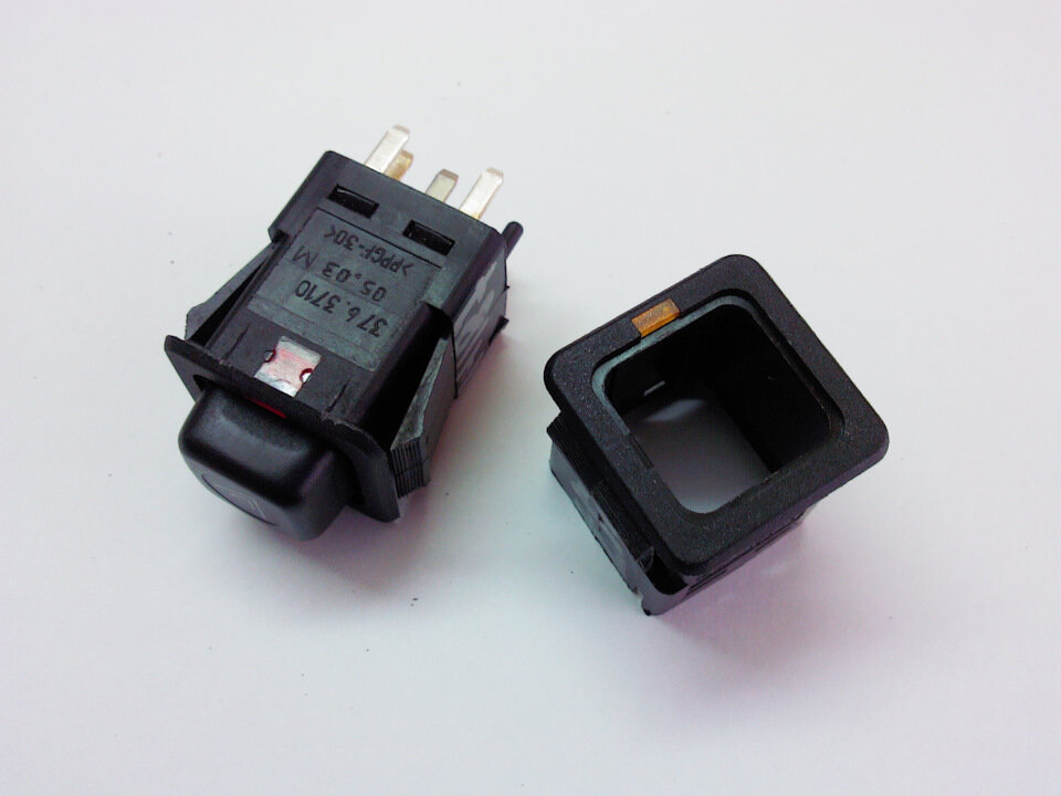 Нива Урбан - центральные выключатели-кнопки от 2108 | Александр С-К | Дзен