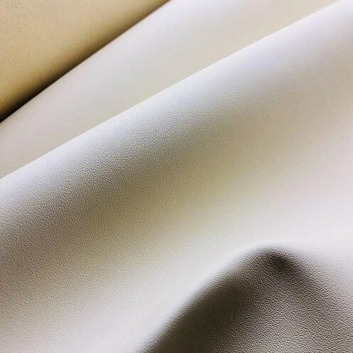 Гладкая кожа.