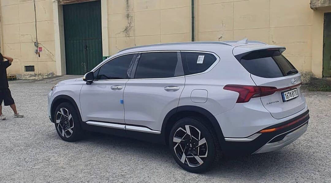 Для сравнения - это комплектация Хайтек Экслюзив. 