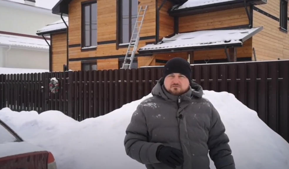 Виталий - руководитель компании