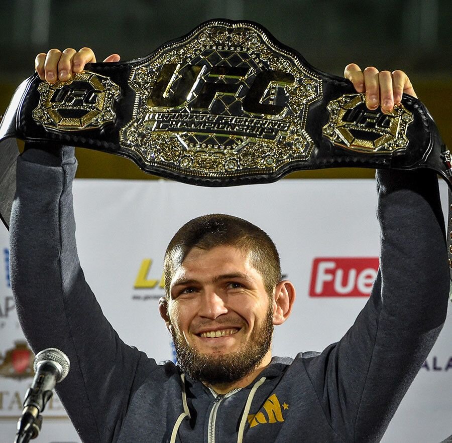 Хабиб Нурмагомедов. Непобежденный чнмпион UFC (фото из интернета)