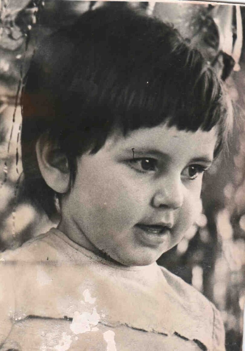 маленькая таня александровна. танюшка мелкий. книжка про маленькую таню. куклы елены вернидубовой мк. танюшка ты маленькая плюшка.