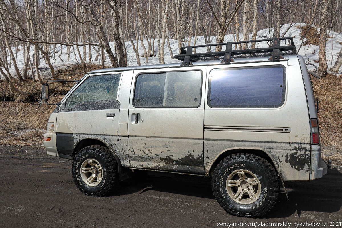 Машине лет двадцать пять, а владелец менять ее ни на что не планирует