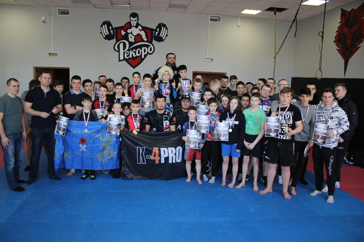 На турнире по мма и кикбоксингу