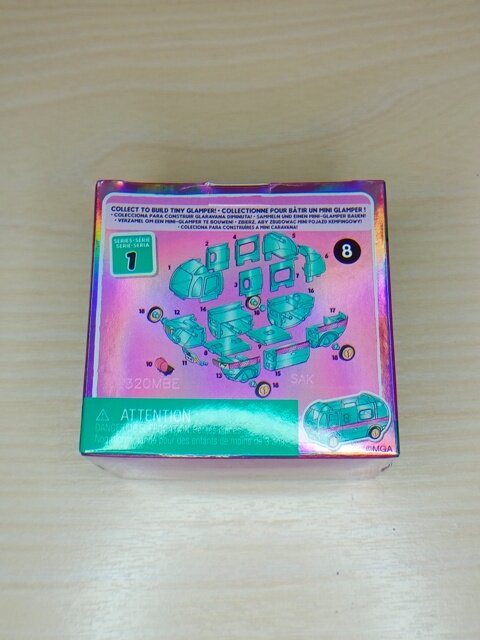 Сзади описание автомобиля из деталей, которые встречаются в коробке