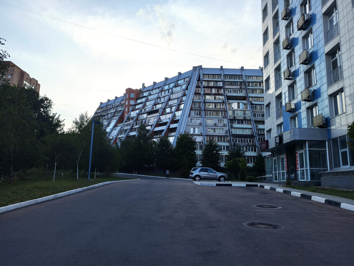 Дом-пирамида.