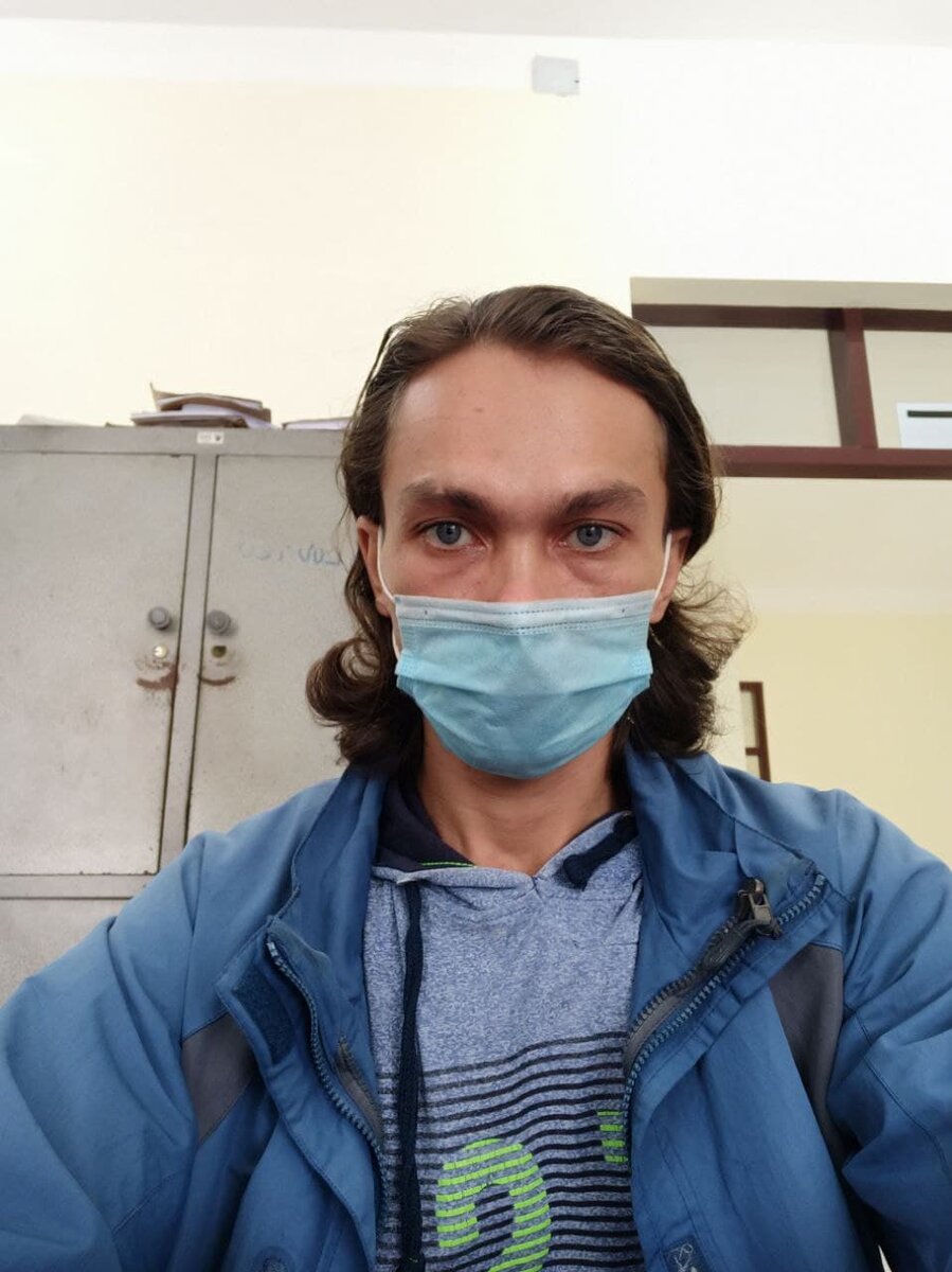 Это я жду переводчика, и не знаю, что нас собираются отфутболить на следующую неделю