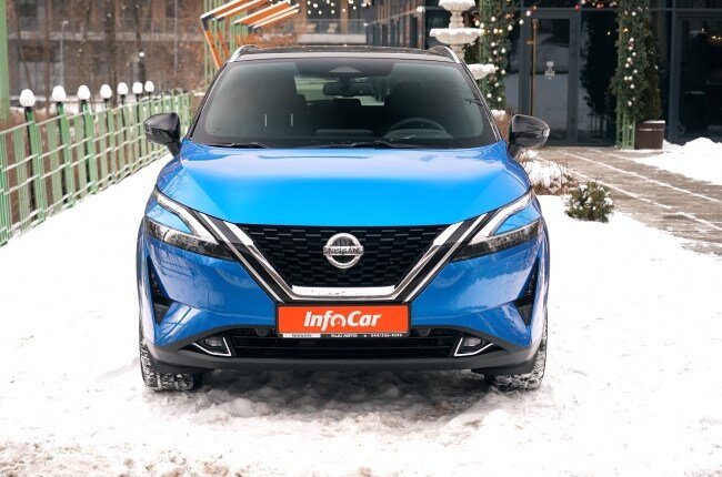 Nissan Qashqai вид спереди