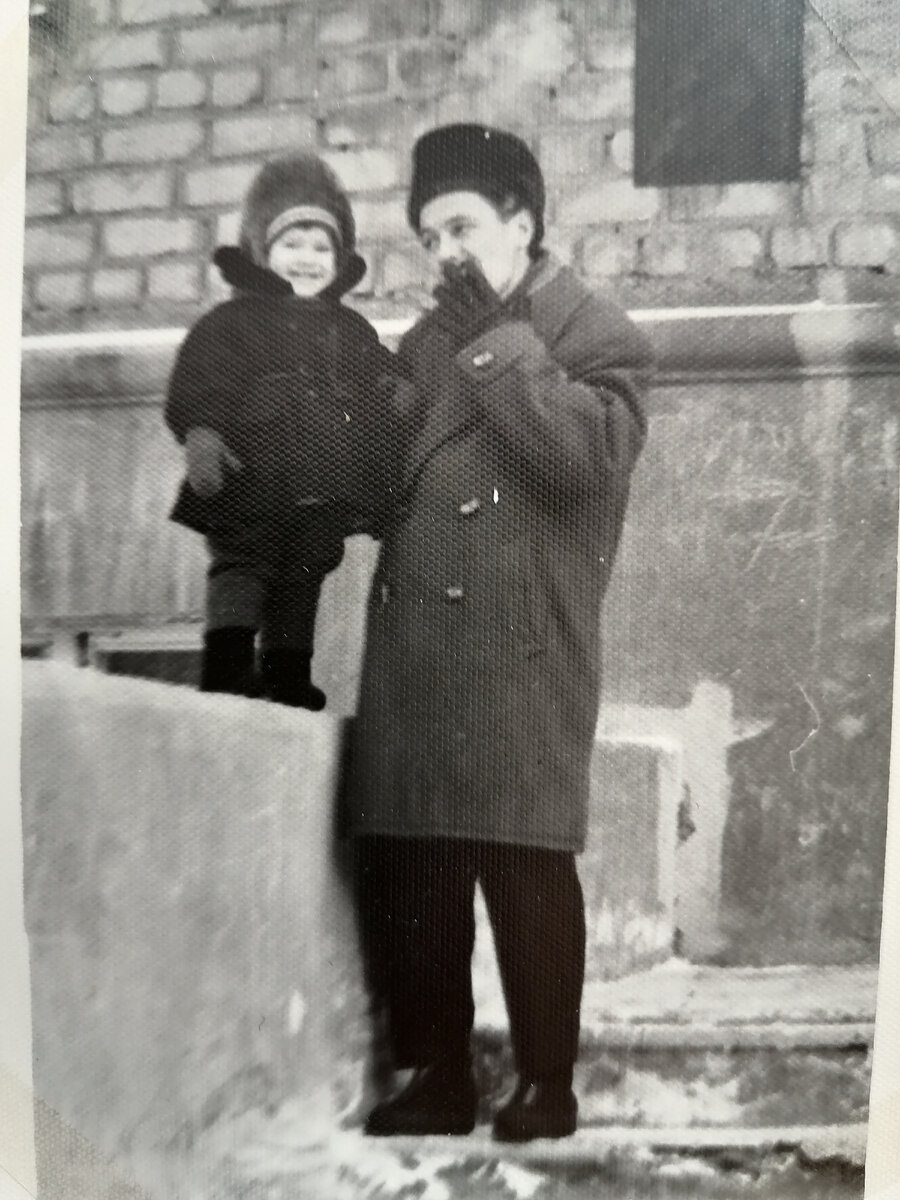 С отцом мы понимали и любили друг друга с детства. Фото из семейного архива