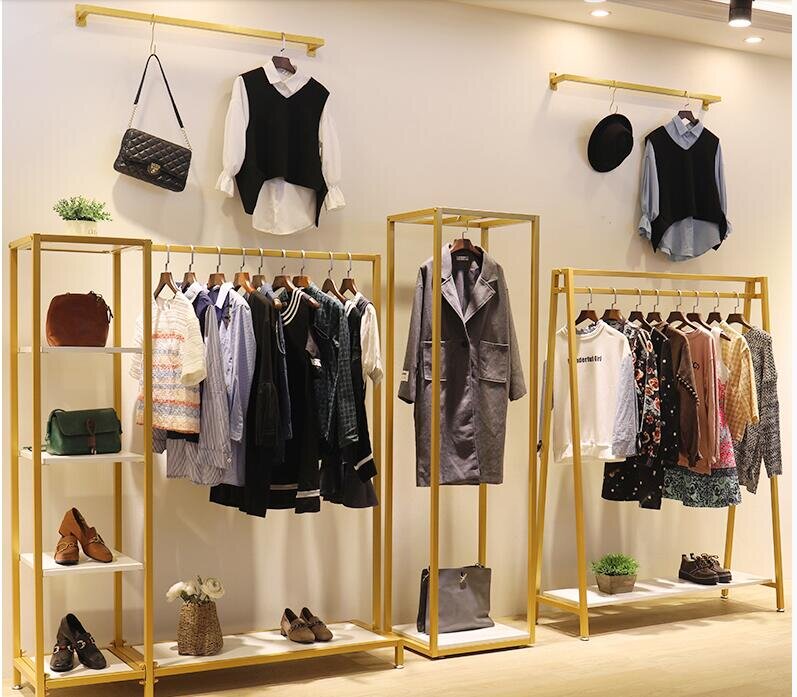 Совсем другое дело. Стильные, современные пространства, в которые приятно зайти за покупками.