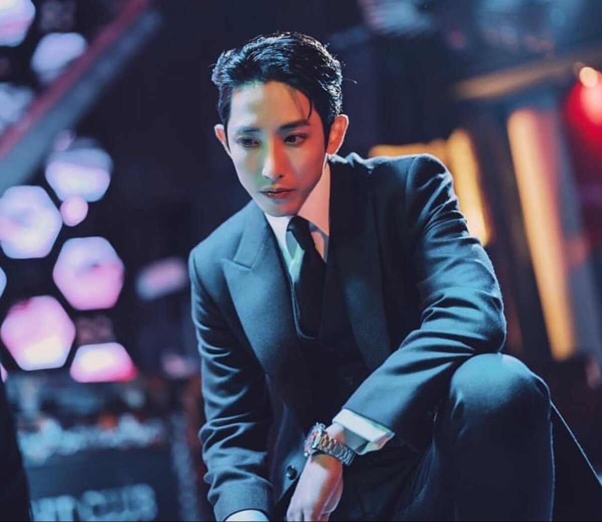 Кадр из дорамы «Завтра», источник фото: социальные сети телеканала «MBC»