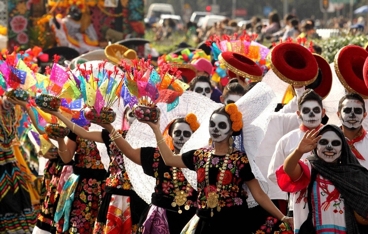 День мертвых. (Dia de Los Muertos). Изображение из сети Интернет