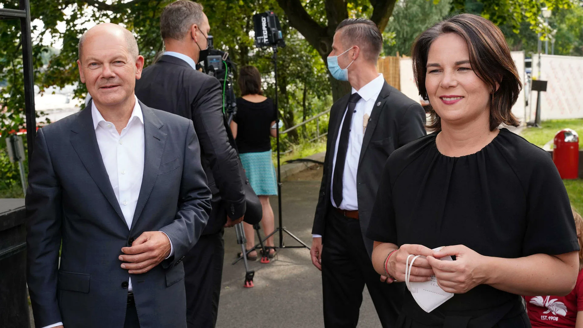 дети шольца канцлера. бритта эрнст. канцлер германии шольц с женой. шольц с женой фото. жена шольца канцлера германии.