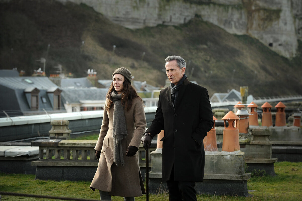 Les Témoins, сериал, с 2015 г.