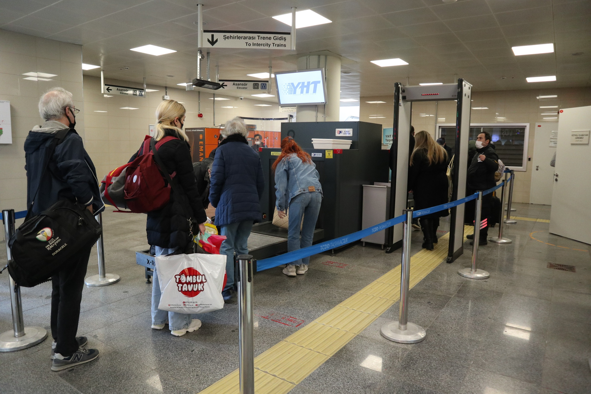 По Турции на местном "Сапсане": дёшево и сердито!