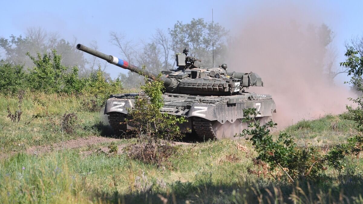    Танк Т-80 народной милиции ЛНР© РИА Новости / Виктор Антонюк