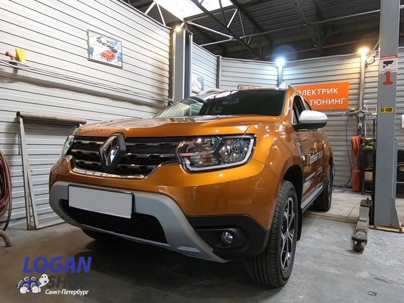 Установка светодиодных линз в фары Renault Duster (2021)