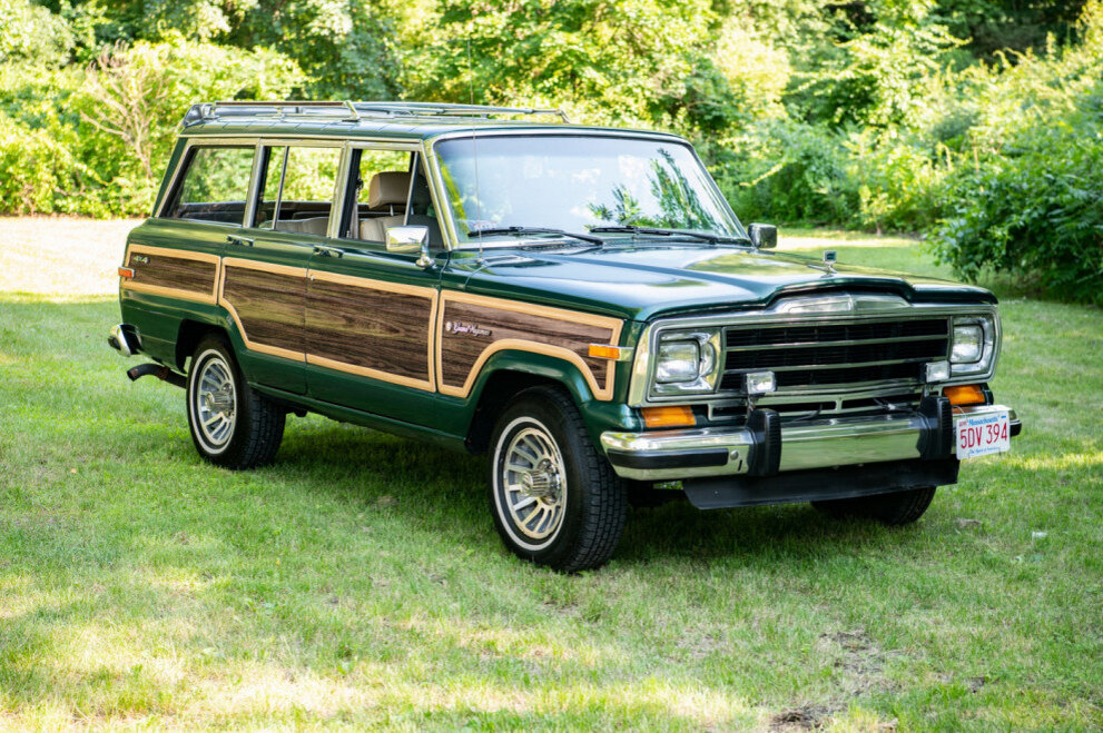 Jeep Grand Wagoneer 2022 года