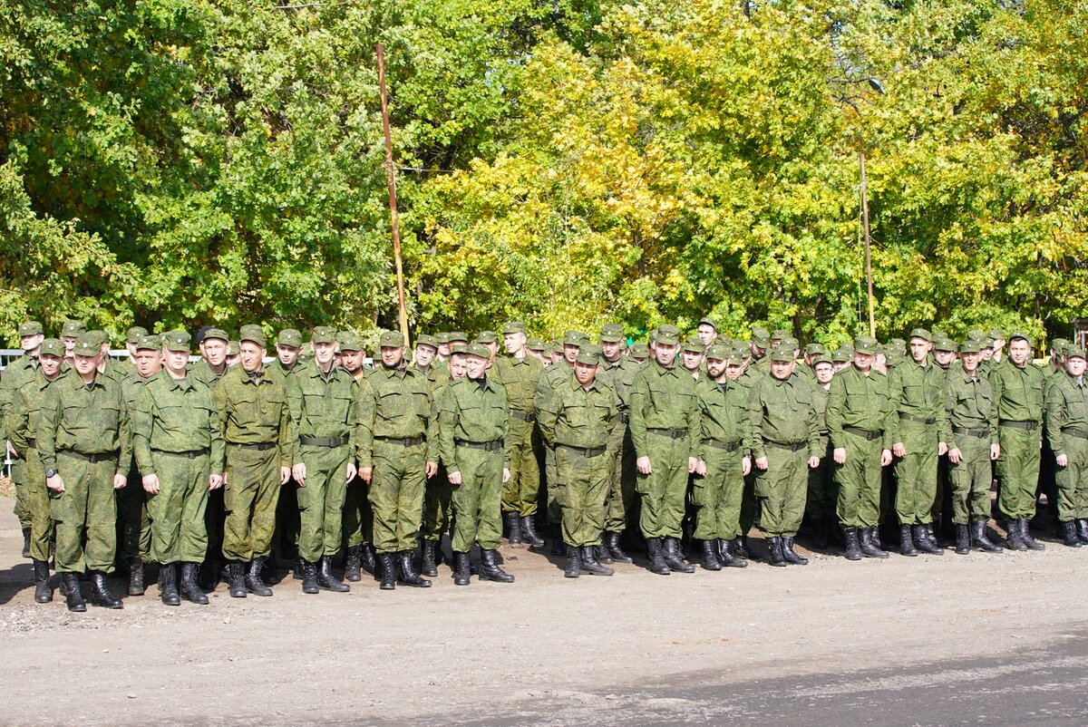 Башкирия солдаты. Военный в строю. Пенза Военная часть. Радий Хабиров боевое слаживание. Режим повышенной боевой готовности.