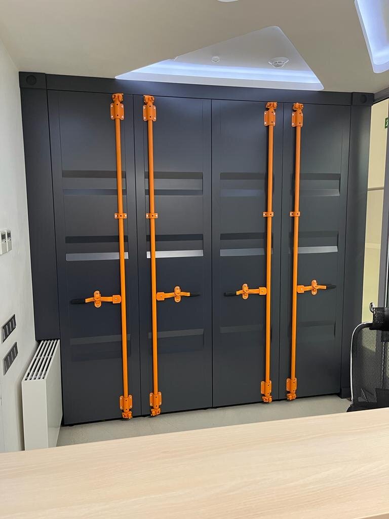 Шкаф для приемной