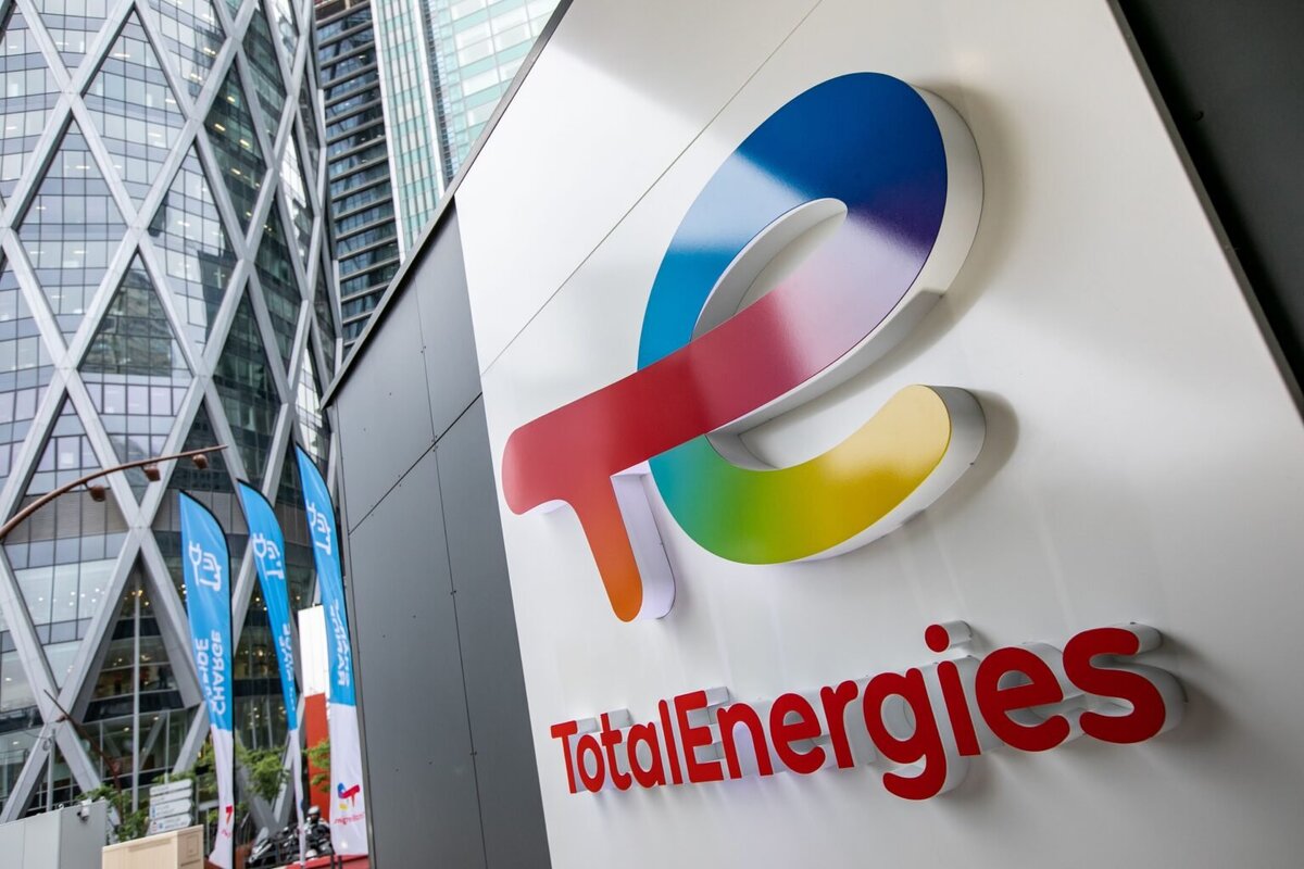 Французская диверсифицированная энергетическая компания TotalEnergies раскрыла финансовую отчетность за 9 месяцев 2022 года. Общая выручка компании выросла на 54,1%, составив $199,4 млрд.
