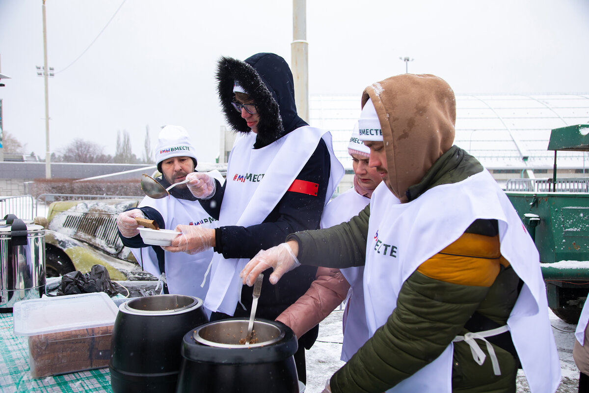 В День народного единства на Урале прошел Фестиваль традиций народов России  | Свердловский государственный областной Дворец народного творчества (ГАУК  СО «СГОДНТ») | Дзен