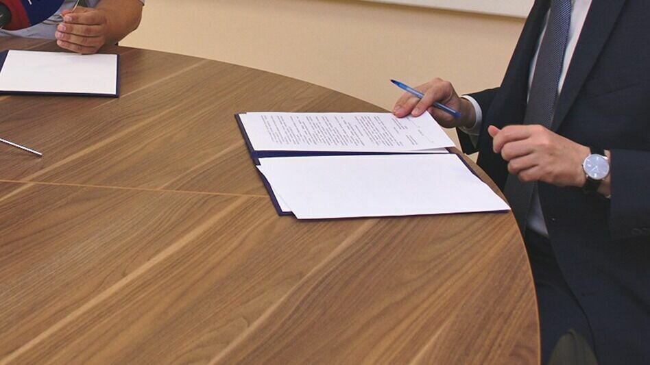     Президент России Владимир Путин решил вопрос с кадрами в тюменских судах. Указом президента на должность председателя Арбитражного суда на шесть лет назначен Олег Жирных.