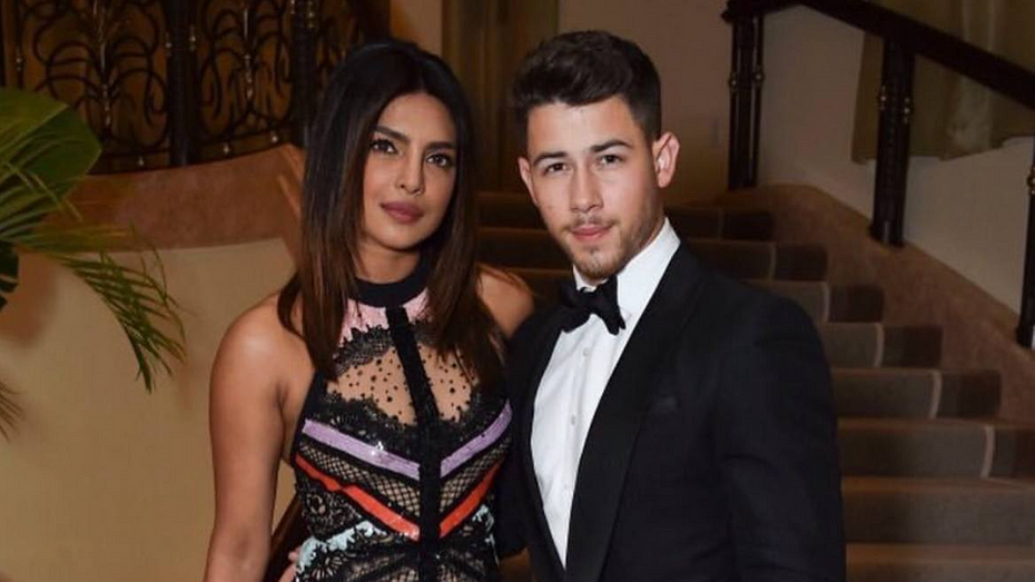     Источник здесь и далее: Соцсети