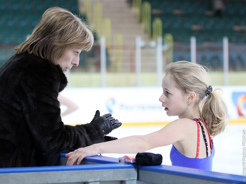 Алина Писаренко и Серафима Саханович. 2013 год. Фото из открытых источников.