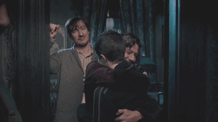 Гарри Поттер: 5 безумных фанатских теорий, которые могут быть правдой. GIF-изображение автора