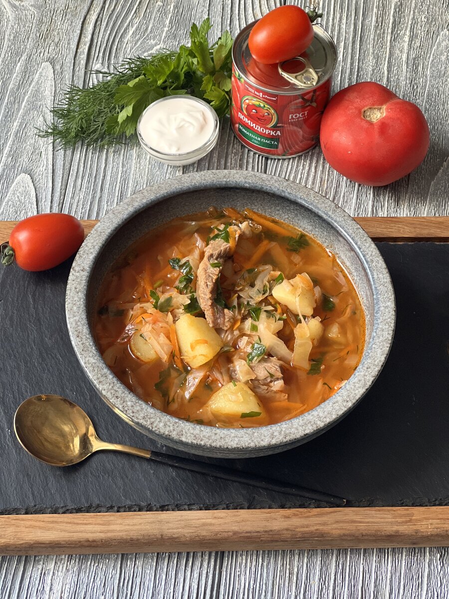 Простой томатный суп с капустой: рецепт - Лайфхакер