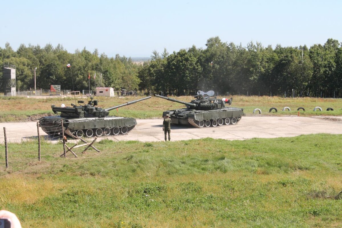 9 сентября в преддверье Дня Танкиста в Хабаровском районе, на территории учебного центра подготовки младших специалистов танковых войск Окружного учебного центра Восточного военного округа прошло...-7
