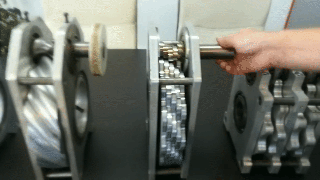 Дисковое. Источник канал "Технология маркет" https://www.youtube.com/watch?v=kKRPq1TaTmA