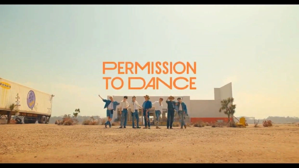 Permission to dance on stage. БТС Пермишн ту дэнс. БТС permission to Dance клип. BTS 2021 фотосессия permission to Dance. БТС новые клипы 2021.