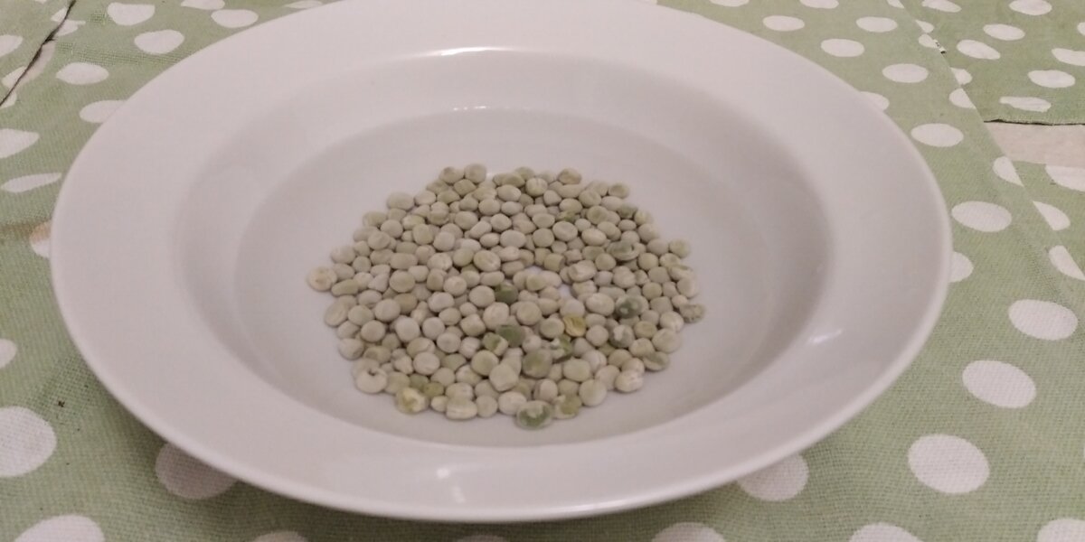Замоченныесемена горошка