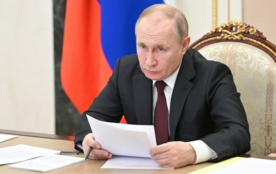     Путин заявил, что Евросоюз сам взвинчивает цены на российские энергоресурсы разговорами об отказе от них  REUTERS