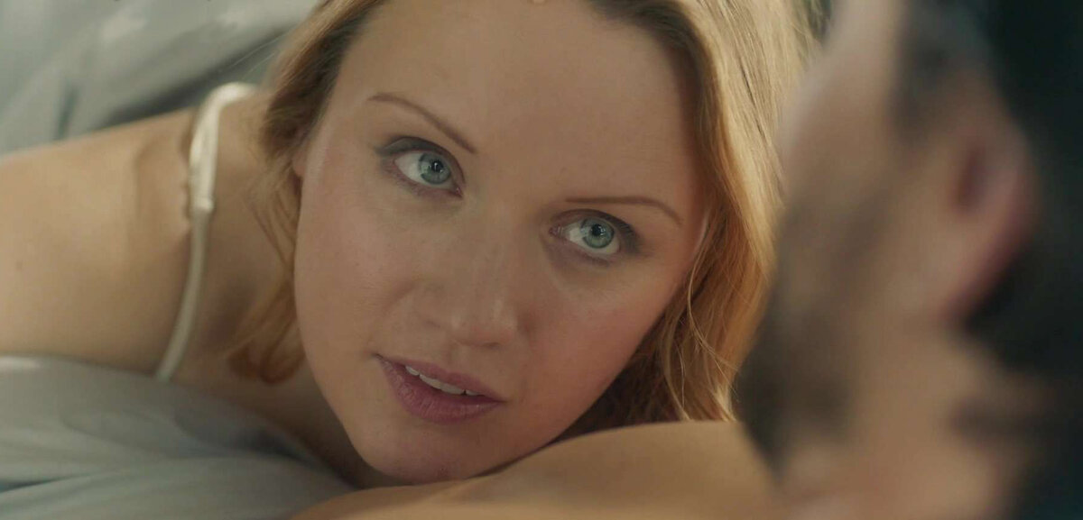 Кадр из фильма "В постели с незнакомцем"