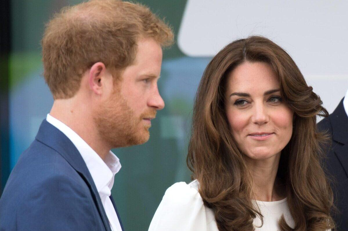 кэтрин миддлтон беременная. реджина холл с кевином хартом. как выглядит кейт вынсли до и после. что случилось прошлой ночью миддлтон. сын английской королевы.