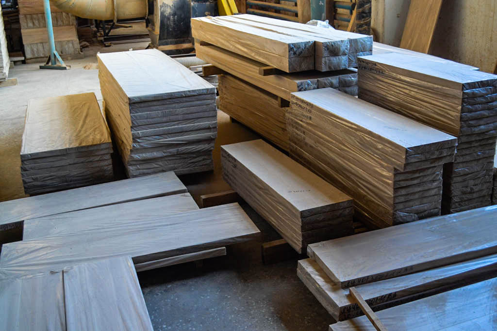 Мебельные щиты на нашем складе