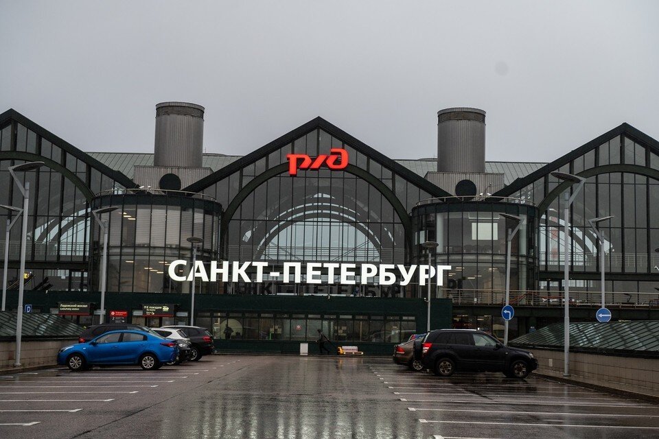     Для удобства пассажиров часть пригородных поездов уберут с Ладожского вокзала Юлия ПЫХАЛОВА