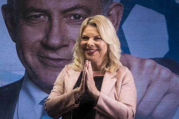    Ну потратила женщина казенные деньги, и что теперь? Зато какая красавица!