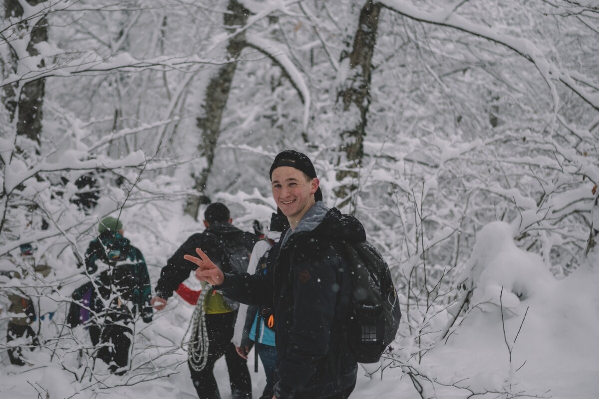 Туристы Молодёжки передают "приветы" из Гуамки