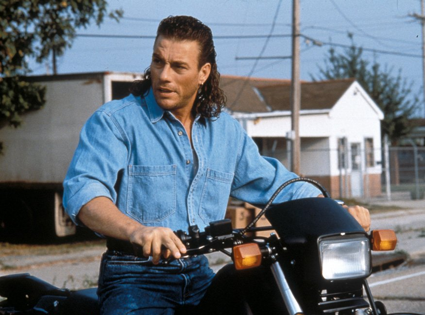 ненавязчивая реклама джинсов и геля для волос