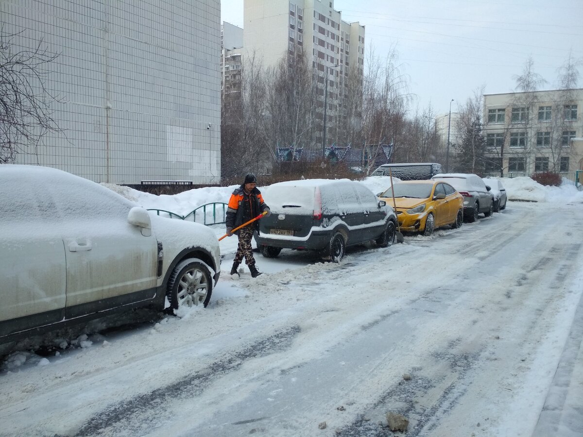 Снег, Москва и 