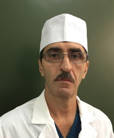 На фото: Назим Эмирович Мирзоев. 