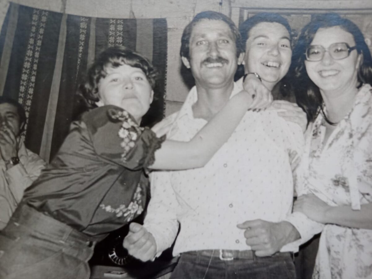 Мила, Саша, Таня, Ира, Ирак, Махмур, 8 марта 1981 года